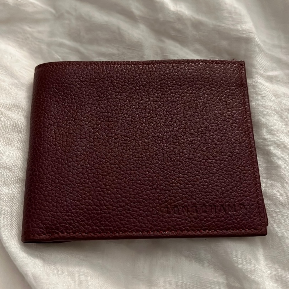 Longchamp double billfold with 8 card slots in Red Lacqur